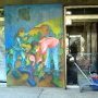 Fresque Murale mur gauche avant l'entrée de la Maison du Monde